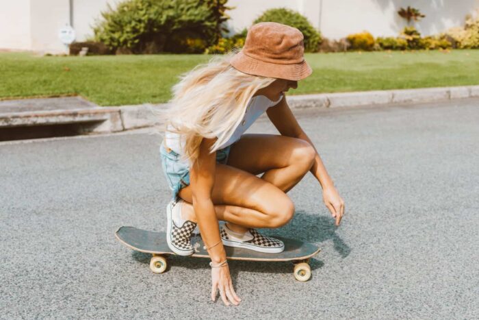 girl-hat-1c-min girl-hat-1c-min